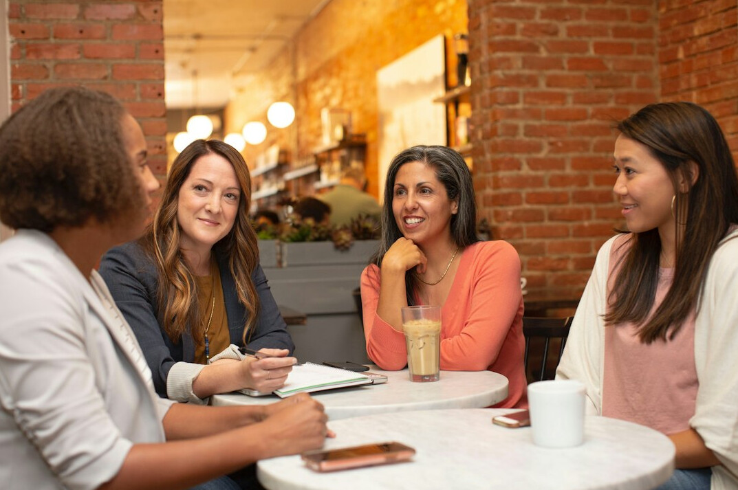 group discussion in crisis